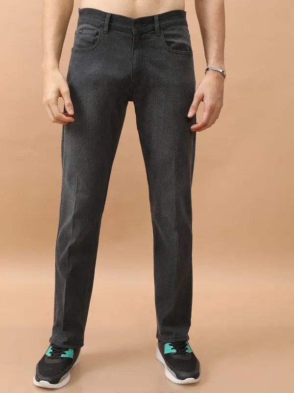  Highlander Men Grey Straight Fit Clean Look Jeans
