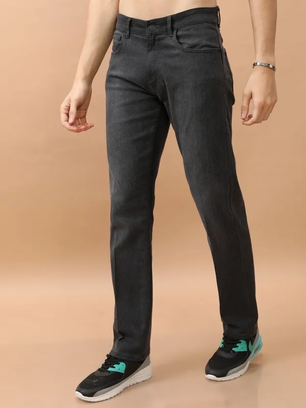  Highlander Men Grey Straight Fit Clean Look Jeans
