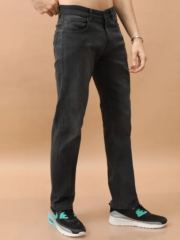  Highlander Men Grey Straight Fit Clean Look Jeans