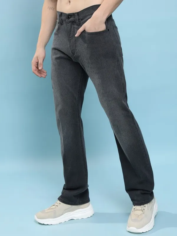  Highlander Men Grey Straight Fit Jeans