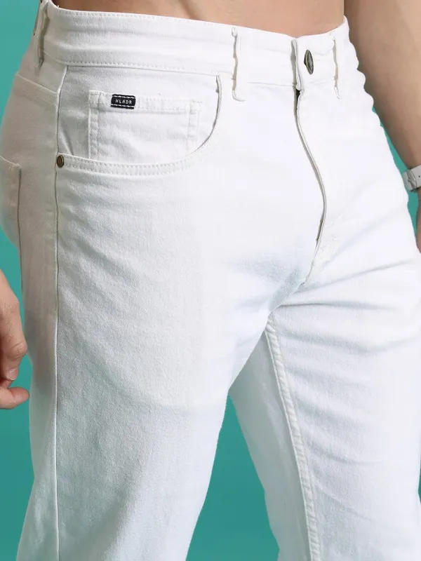  Highlander Men White Tapered Fit Clean Look Jeans