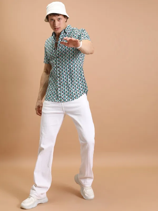 Purple By Highlander Men White Straight Fit Stretchable Jeans