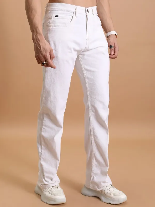 Purple By Highlander Men White Straight Fit Stretchable Jeans