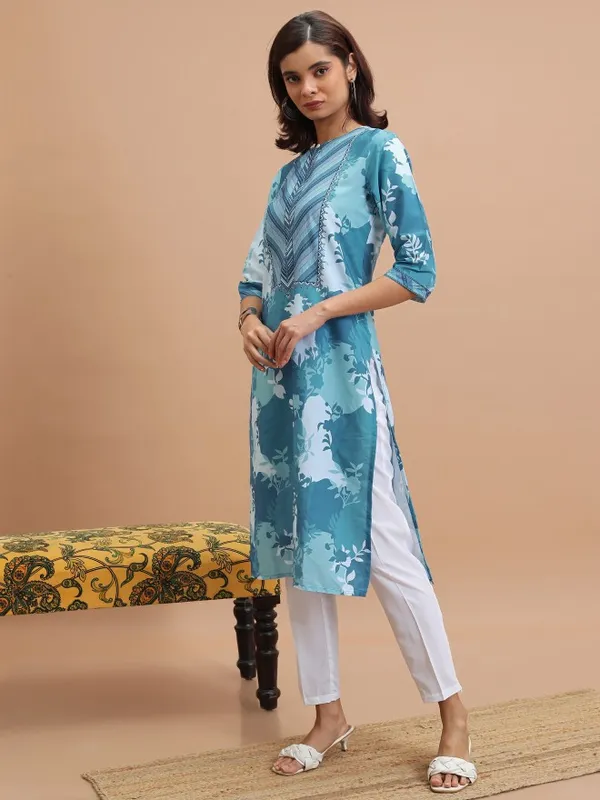 Ketch Women Blue Printed Straight Kurtas