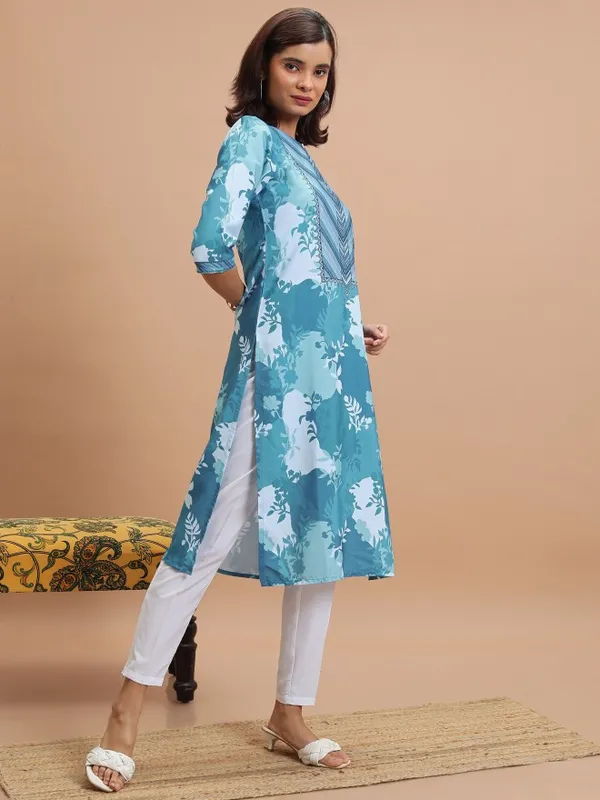 Ketch Women Blue Printed Straight Kurtas