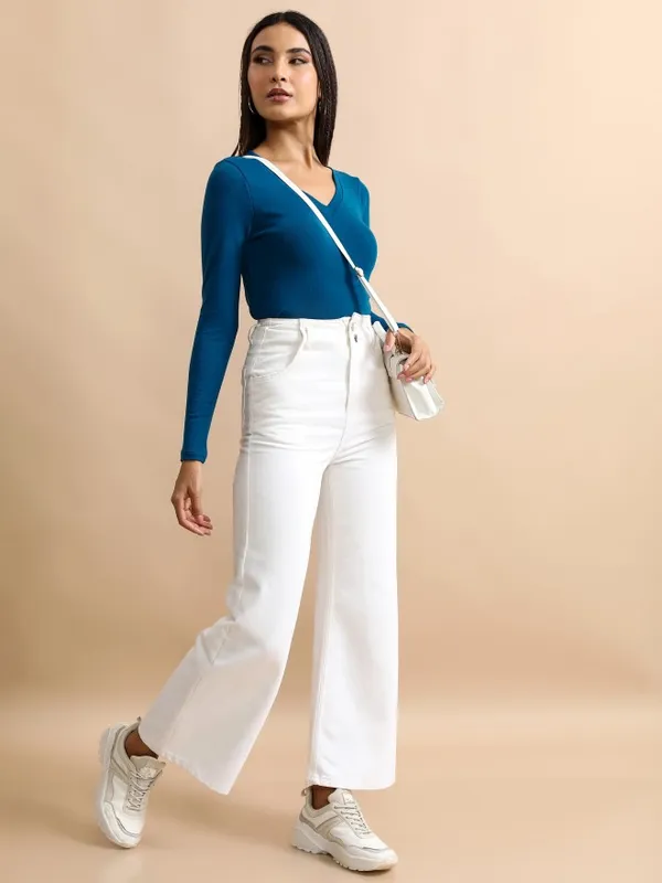 Solid Fitted Top