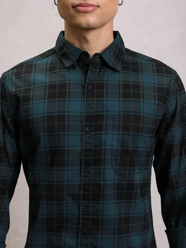  Highlander Men Teal Checked Slim Fit Casual Shirts