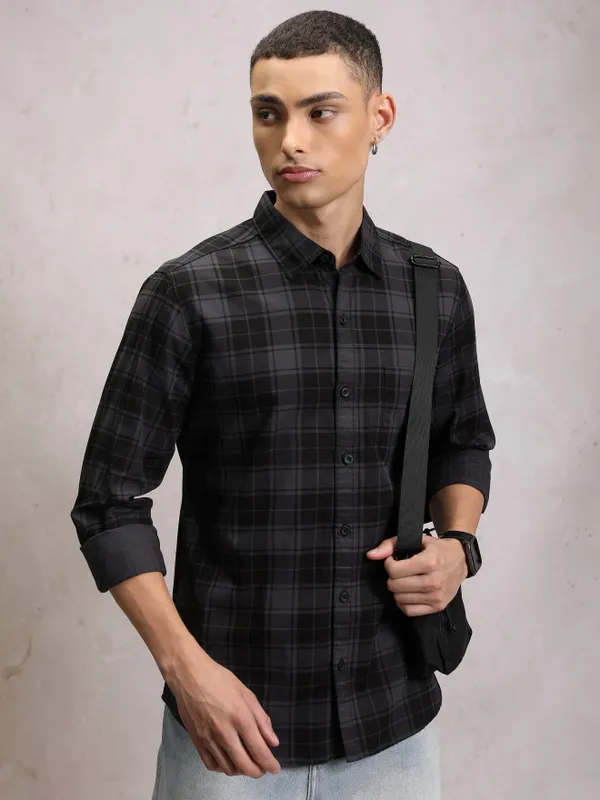 Men Slim Fit Casual Shirt