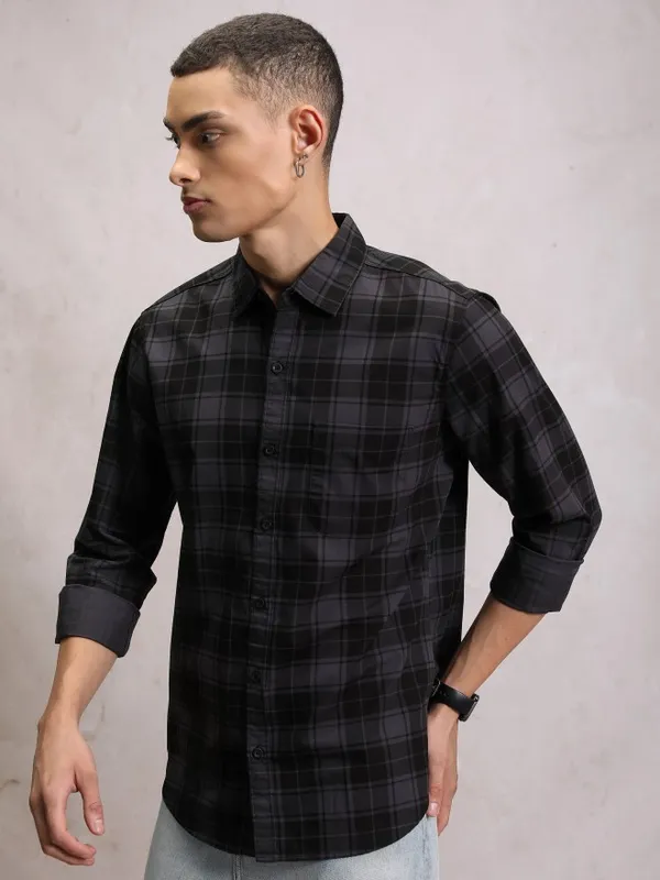 Men Slim Fit Casual Shirt
