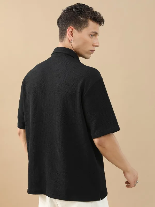  Highlander Men Black Solid Oversized Fit Casual Shirts