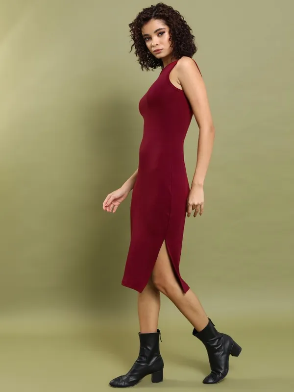  Tokyo Talkies Women Maroon Solid Bodycon Dresses