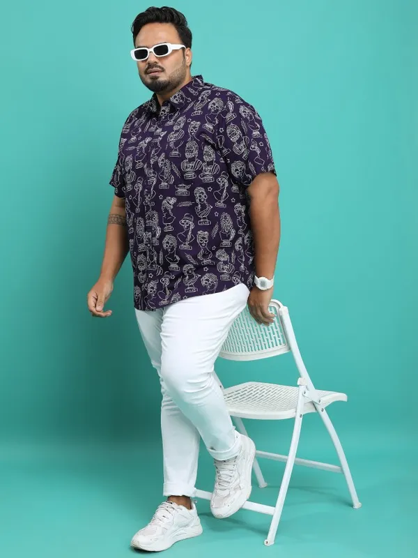  Xtra Ordinary By Highlander Men Navy Blue Printed Regular Fit Casual Shirts