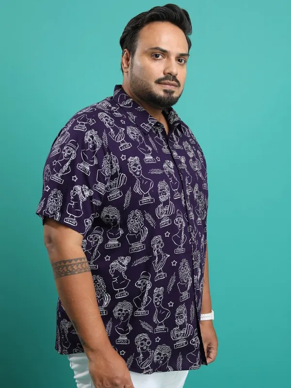  Xtra Ordinary By Highlander Men Navy Blue Printed Regular Fit Casual Shirts