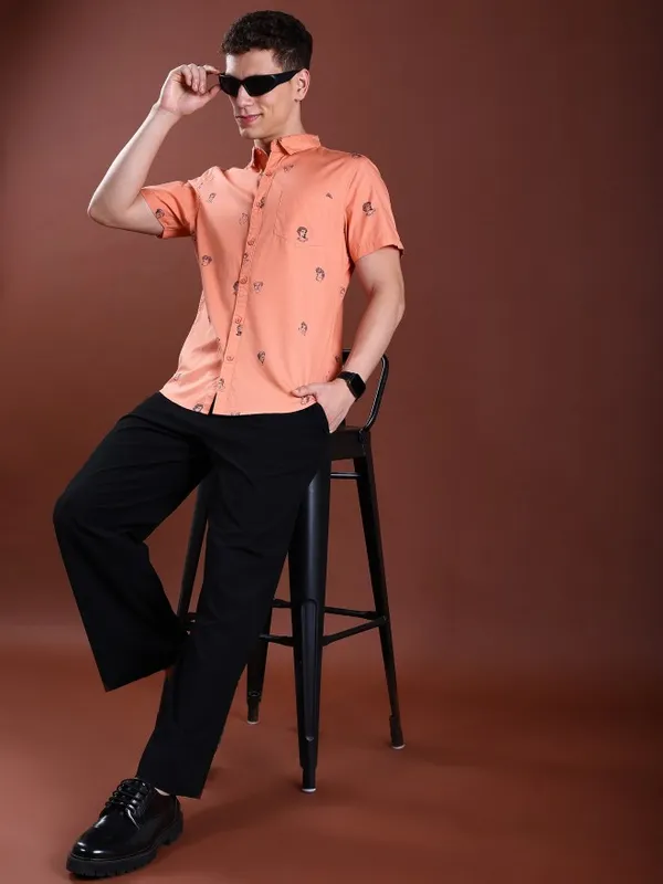 Highlander Men Orange Printed Slim Fit Casual Shirt