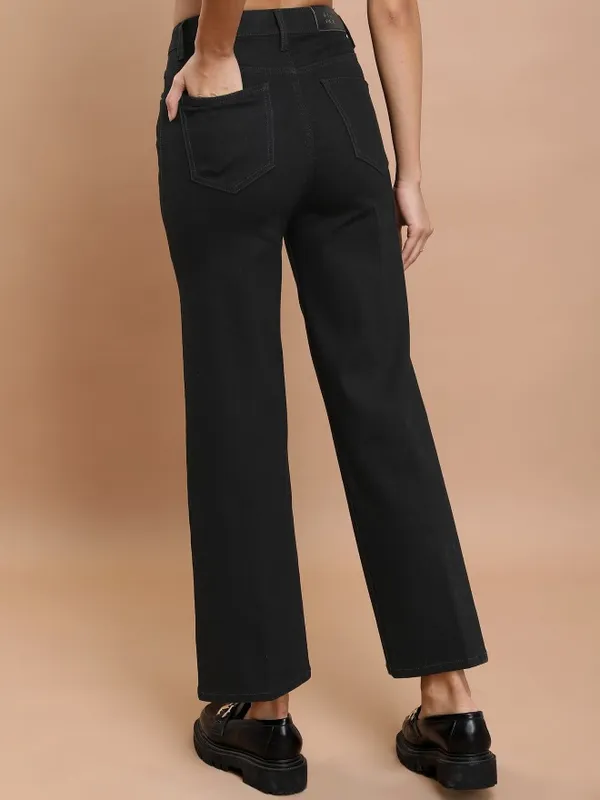 Tokyo Talkies Women Black Straight Fit Stretchable Jeans