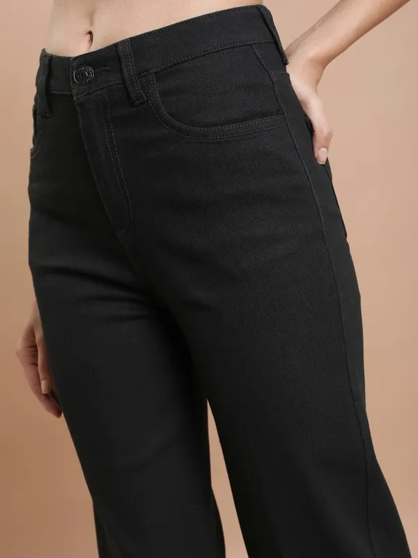 Tokyo Talkies Women Black Straight Fit Stretchable Jeans