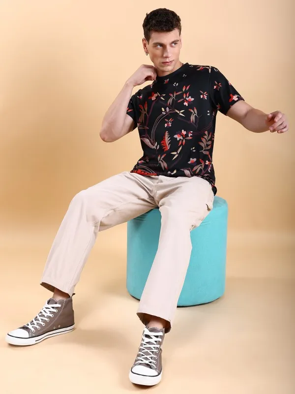 Men Printed Round Neck T-Shirt