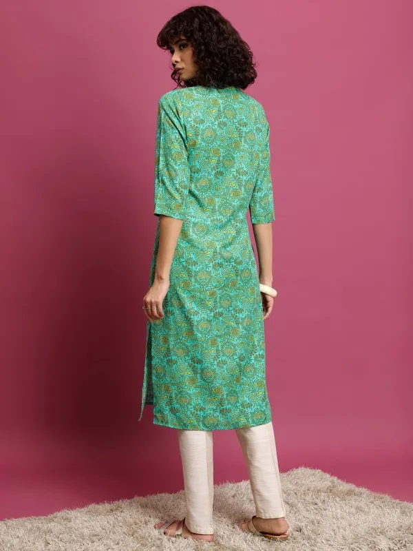  Ketch Women Green Printed Straight Kurtas