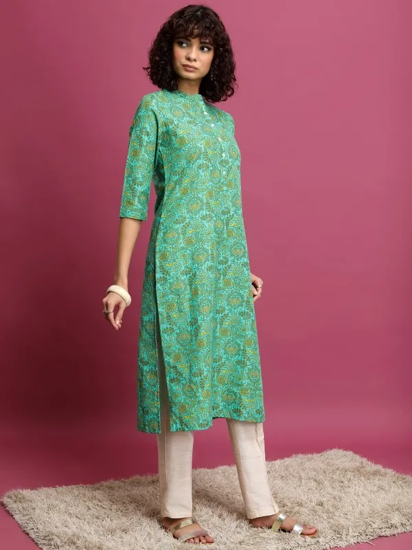  Ketch Women Green Printed Straight Kurtas