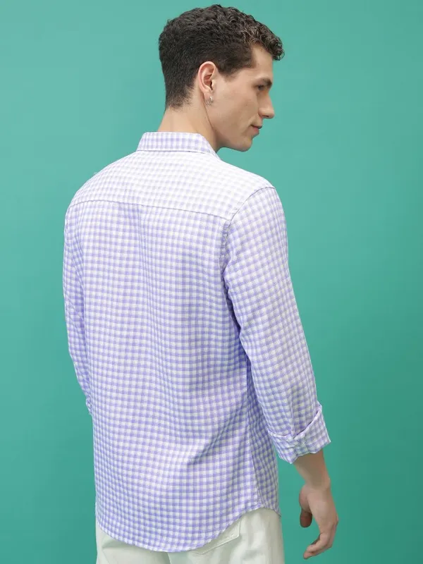  Highlander Men Lavender Checked Slim Fit Casual Shirts