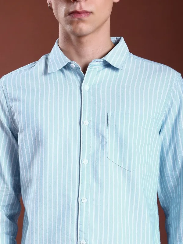  Highlander Men White Striped Slim Fit Casual Shirts