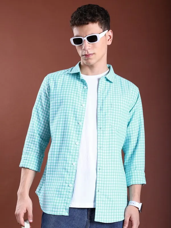 Men Slim Fit Casual Shirt