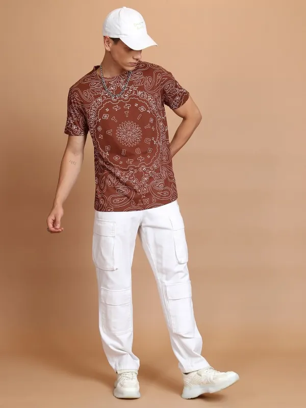  Highlander Men Brown Printed Round Neck T-Shirts