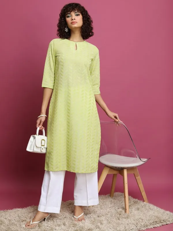 Vishudh Women Green Embroidered Straight Kurta