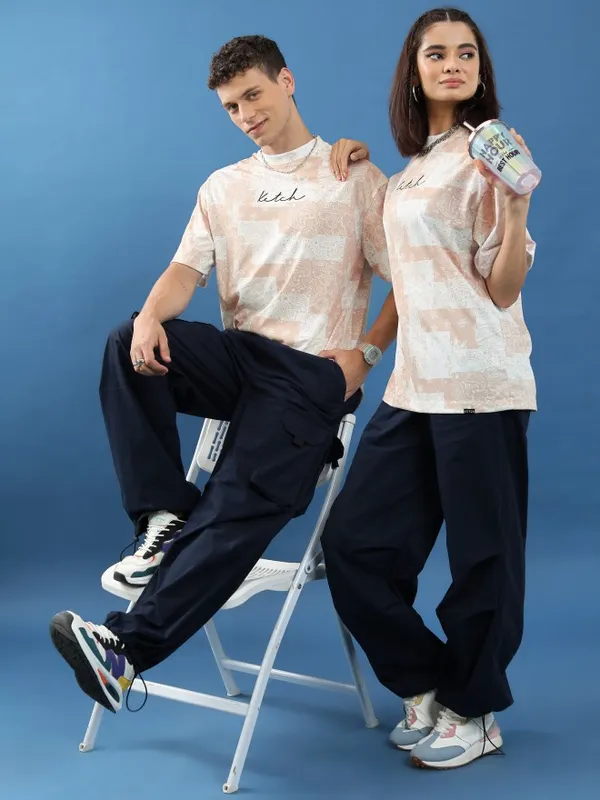 Men Solid Slim Fit T-Shirt