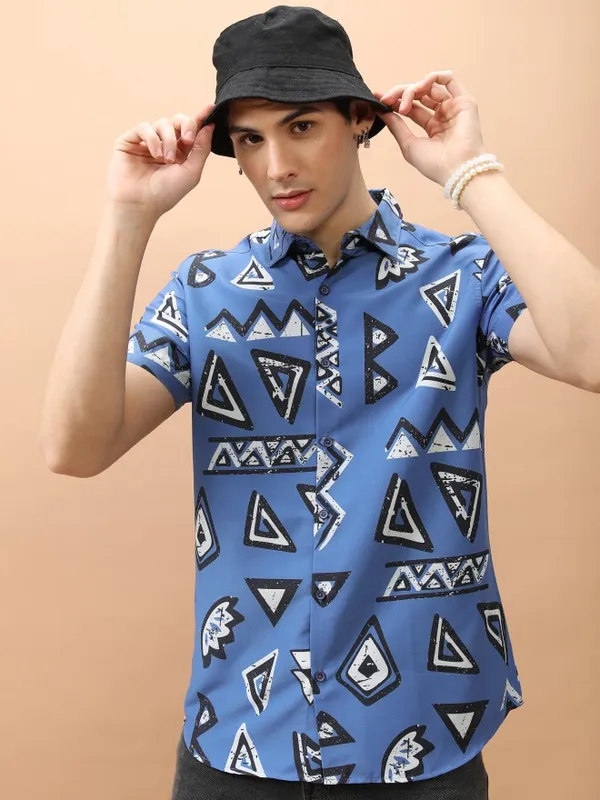 Men Slim Fit Casual Shirt