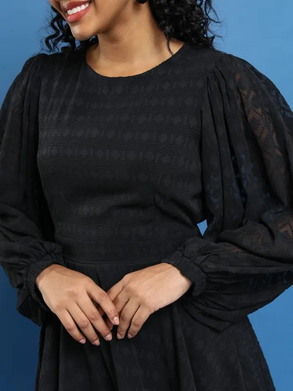  Tokyo Talkies Women Black Self Design Fit And Flare Dresses