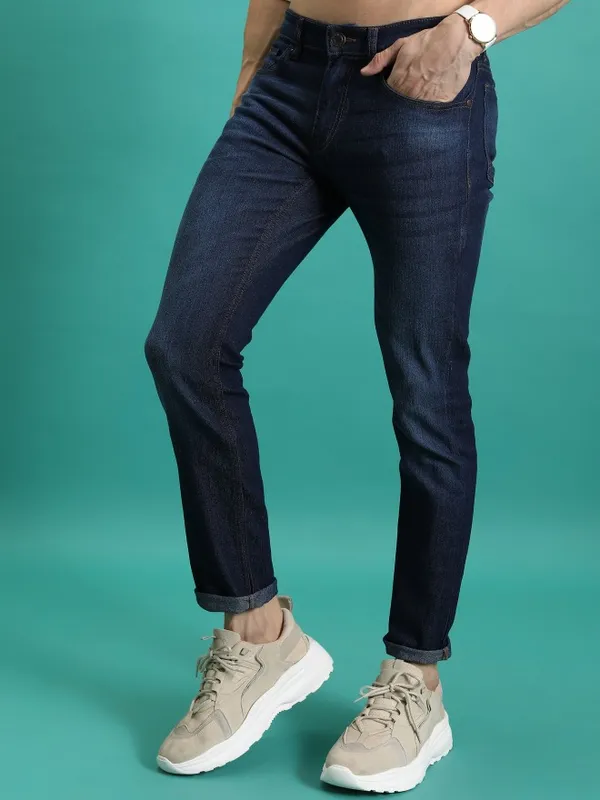 Men Tapered Fit Jeans
