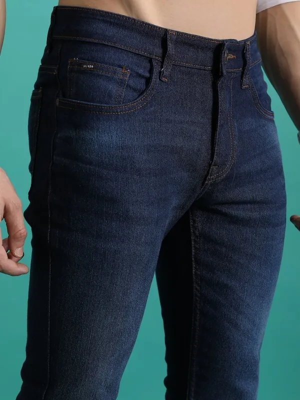 Men Tapered Fit Jeans