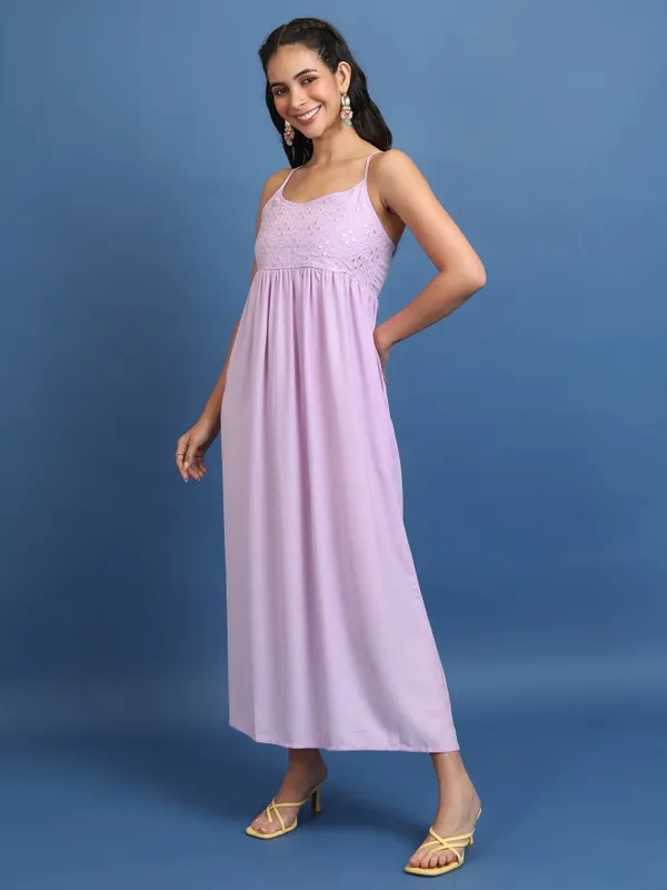  Vishudh Women Lavender Printed Maxi Dresses