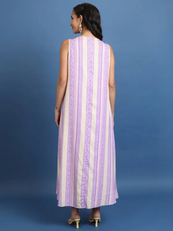  Vishudh Women Lavender Printed Maxi Dresses