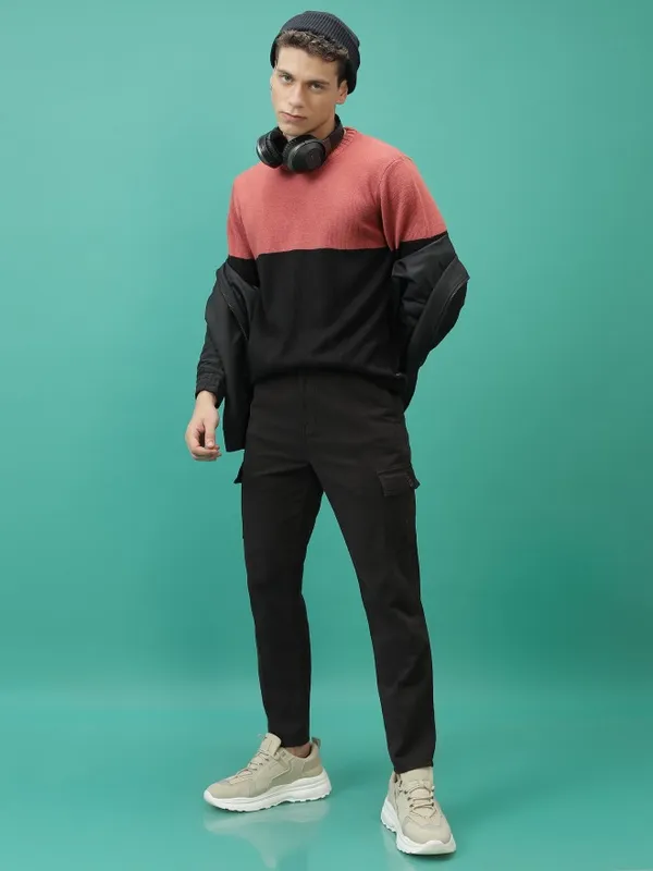  Highlander Men Black Round Neck Pullover Sweaters