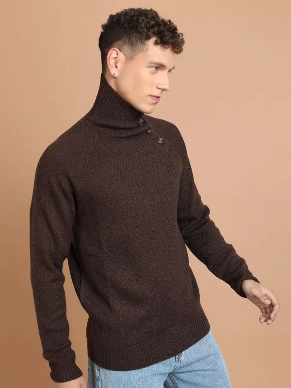 Highlander Men Brown Turtle Neck Pullover Sweater