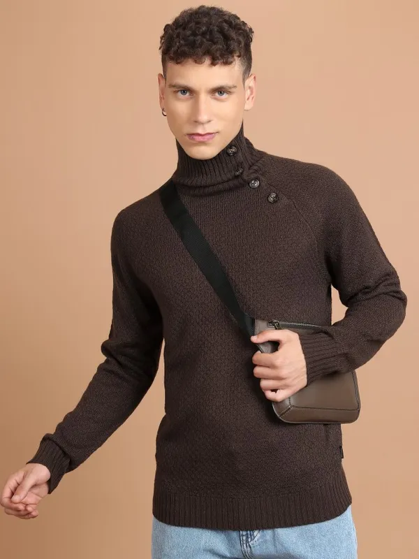 Highlander Men Brown Turtle Neck Pullover Sweater