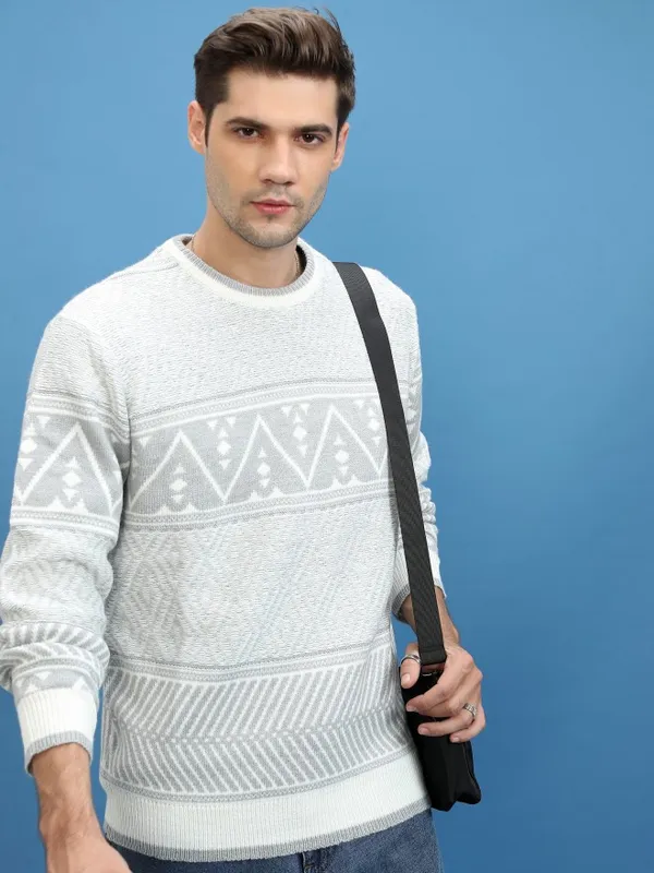  Highlander Men White Round Neck Pullover Sweaters