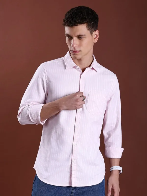  Highlander Men Pink Striped Slim Fit Casual Shirts