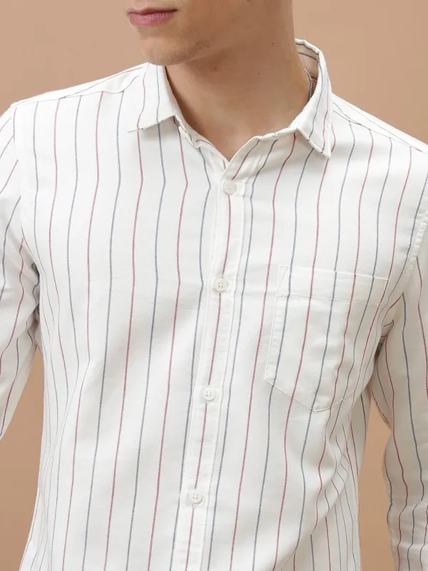  Highlander Men White Striped Slim Fit Casual Shirts