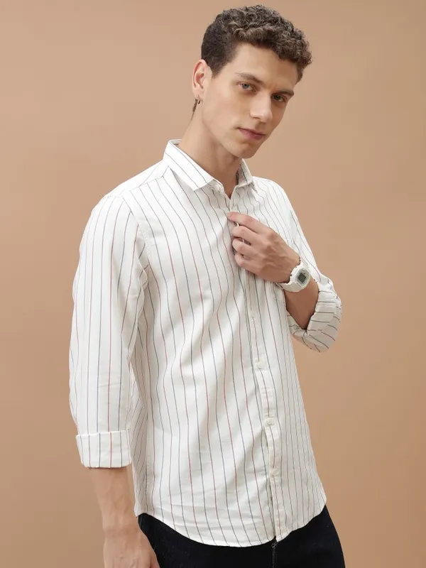  Highlander Men White Striped Slim Fit Casual Shirts