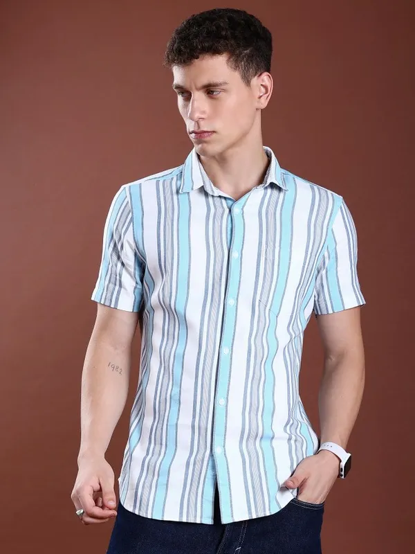  Highlander Men White Striped Slim Fit Casual Shirts