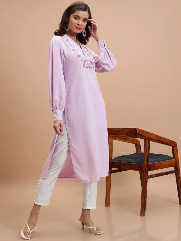  Vishudh  Women Lavender Embroidered Straight Kurtas