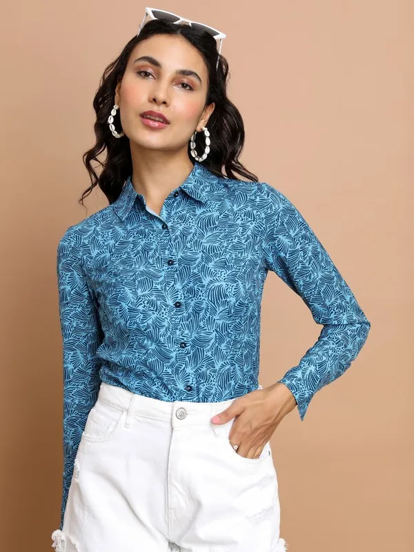 Tokyo Talkies Women Blue Printed Casual Shirts