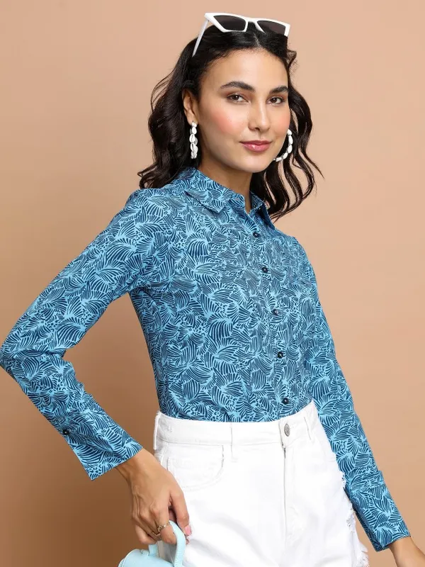  Tokyo Talkies Women Blue Printed Casual Shirts