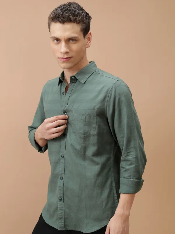 Men Slim Fit Casual Shirt