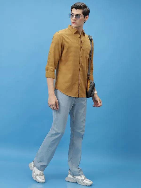 Men Slim Fit Casual Shirt