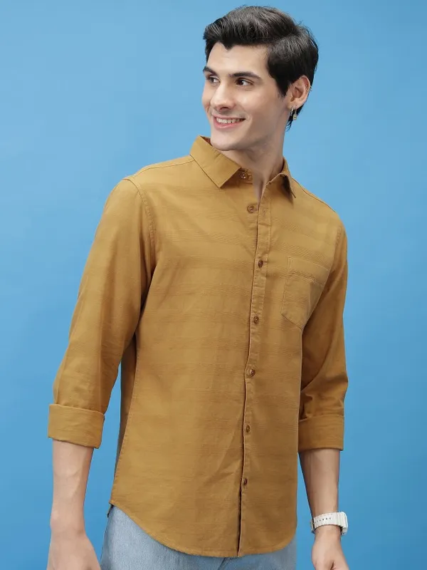 Men Slim Fit Casual Shirt