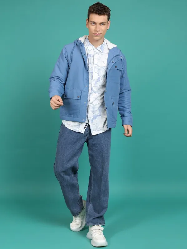 Men Solid Tailored Jacket